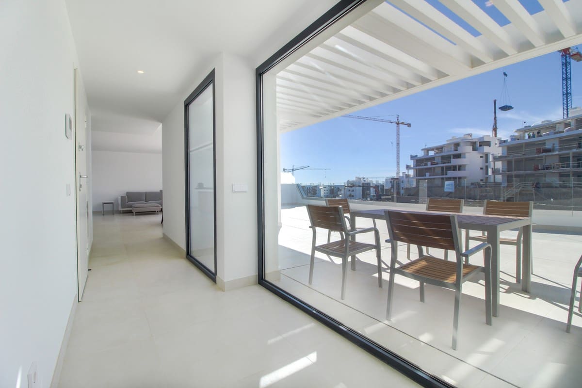 3 soveværelse Lejlighed til salg i Benalmadena med swimmingpool - € 1.099.000 (Ref: 7697003)