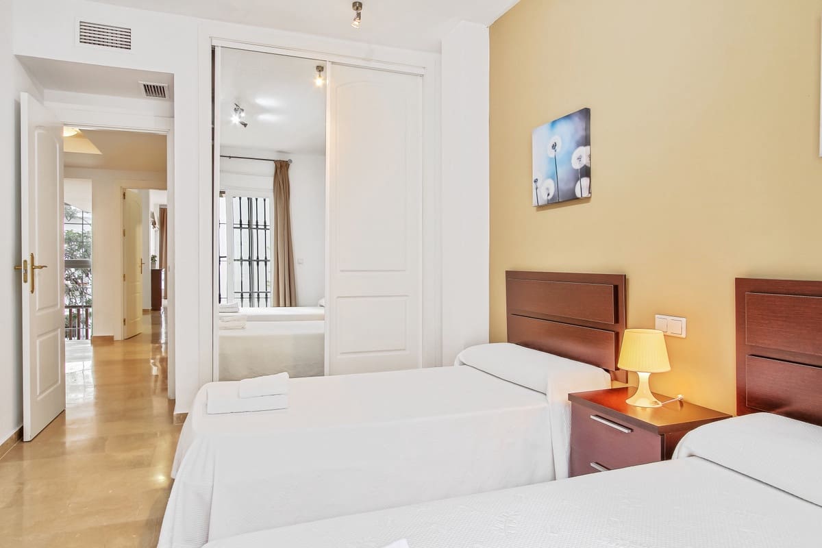 4 slaapkamer Huis te koop in Alhaurin de la Torre met zwembad - € 449.000 (Ref: 7697022)