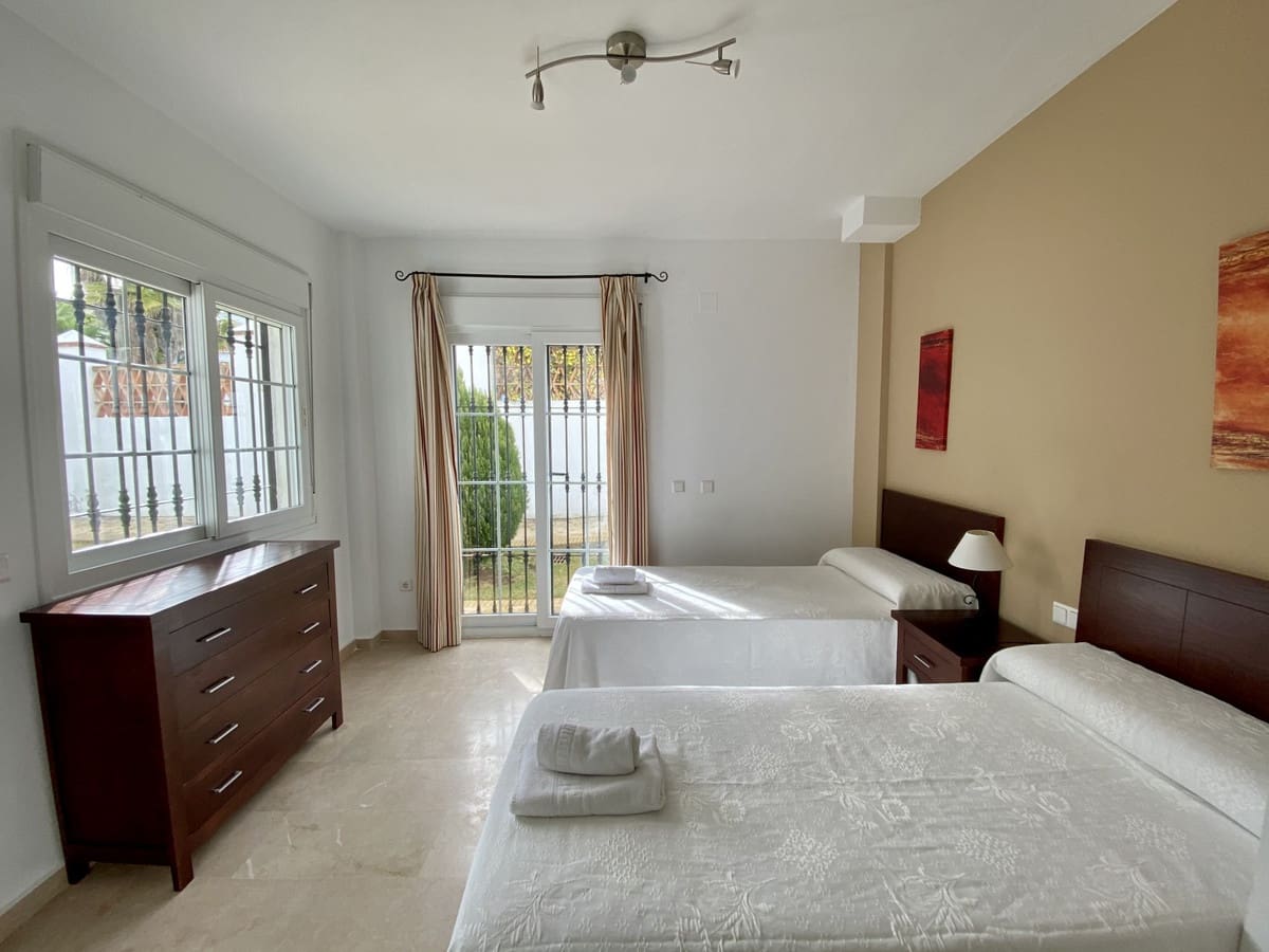 4 slaapkamer Huis te koop in Alhaurin de la Torre met zwembad - € 449.000 (Ref: 7697022)