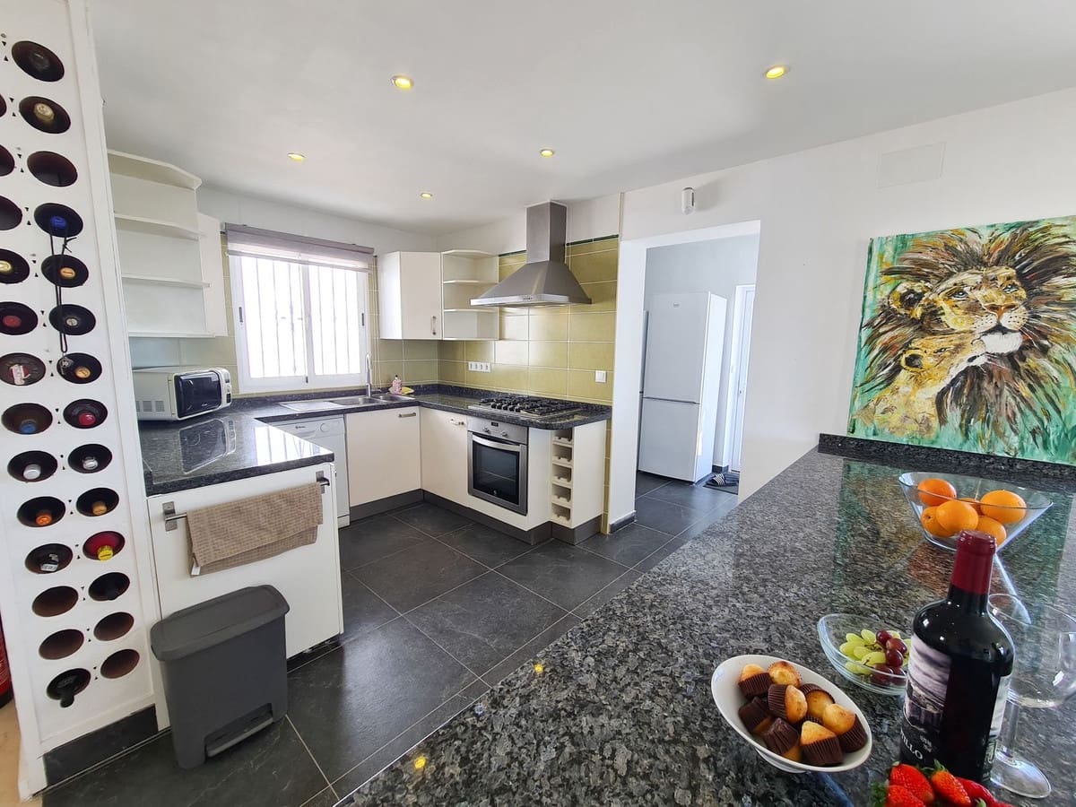 5 soveværelse Villa til salg i La Cala de Mijas med swimmingpool garage - € 1.695.000 (Ref: 7697052)