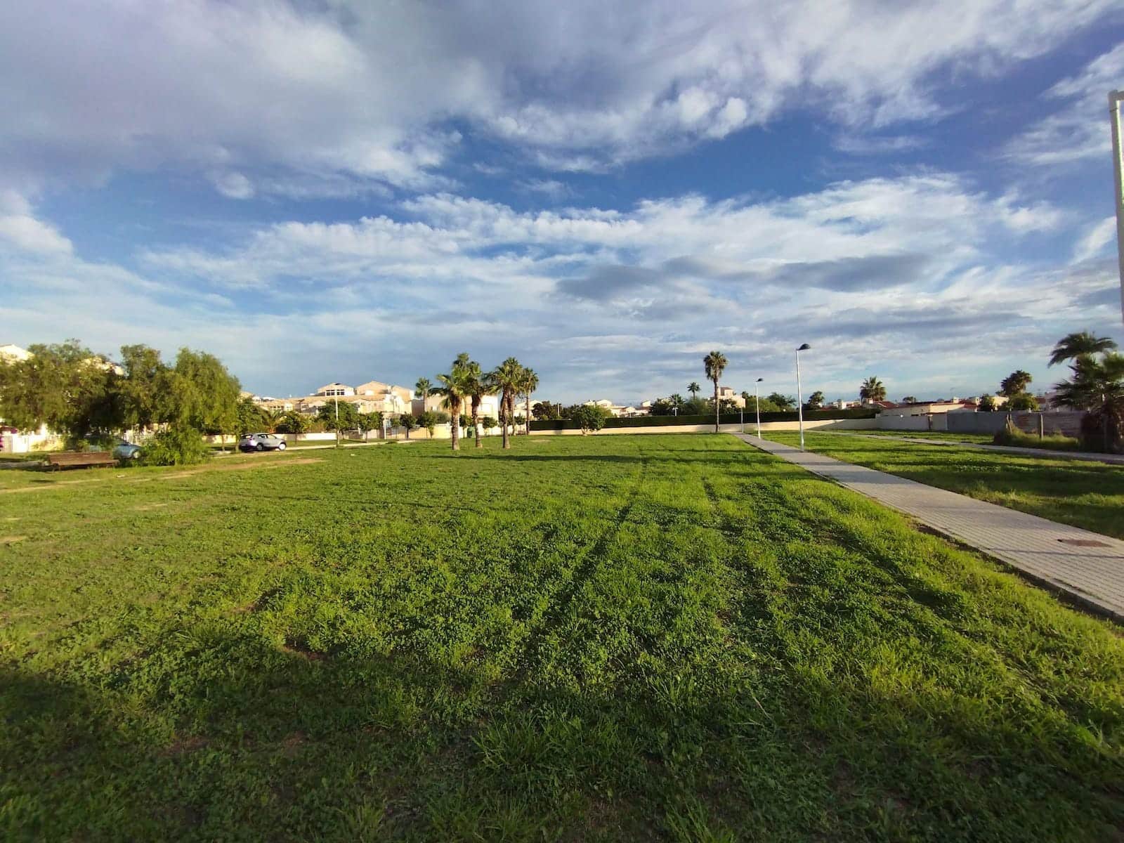 6 sypialnia Willa na sprzedaż w Torrevieja z basenem - 559 000 € (Ref: 7892103)