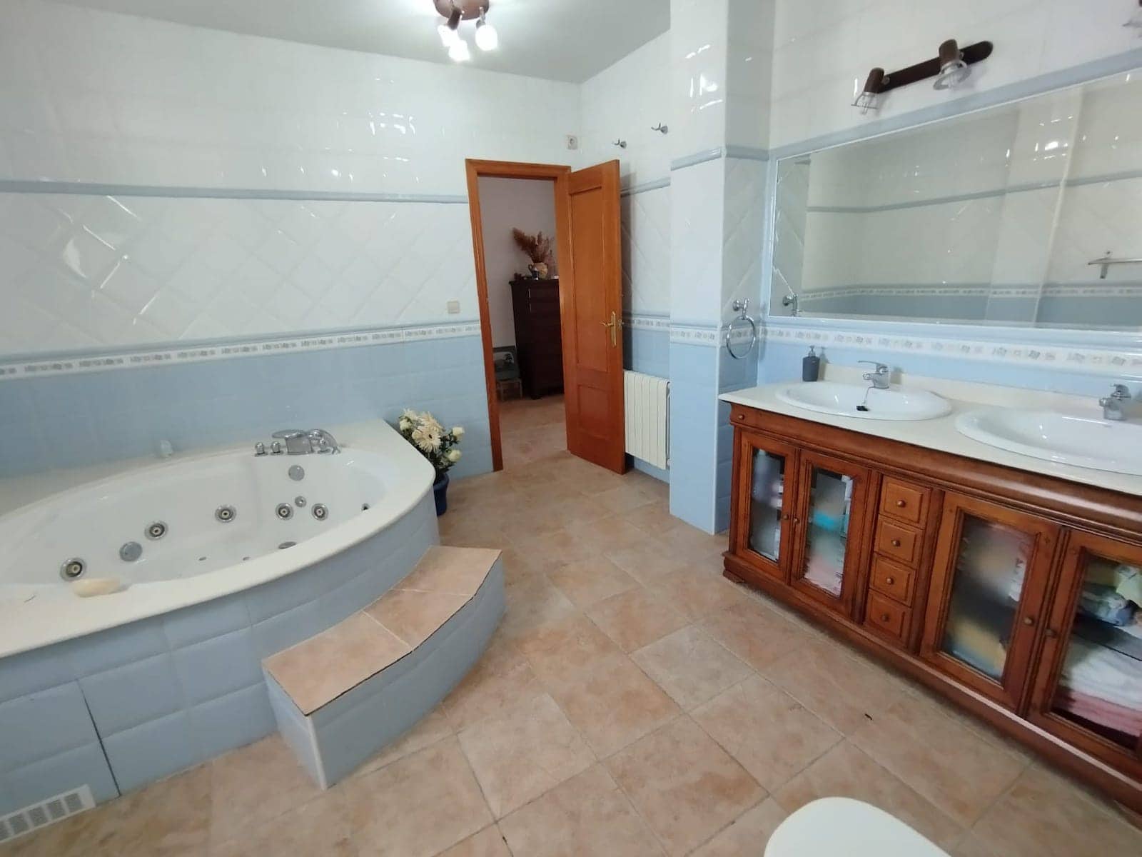 6 sypialnia Willa na sprzedaż w Torrevieja z basenem - 559 000 € (Ref: 7892103)