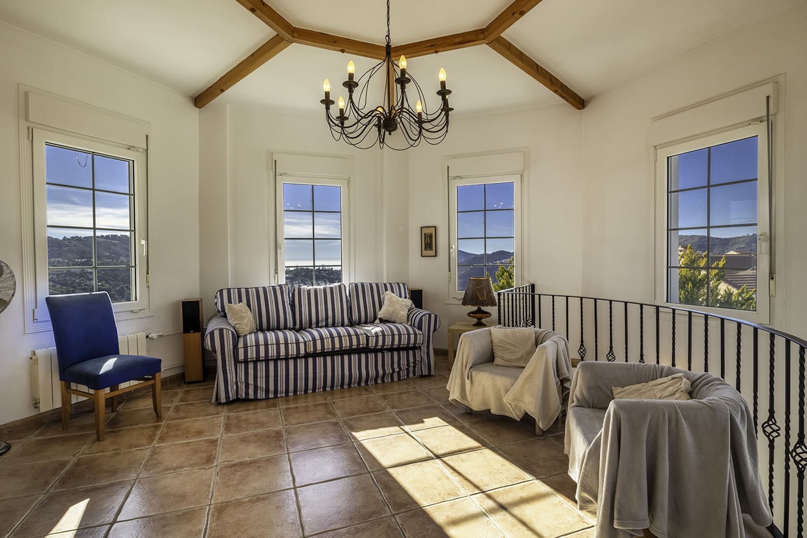 4 soveværelse Villa til salg i Competa - € 599.000 (Ref: 8074340)