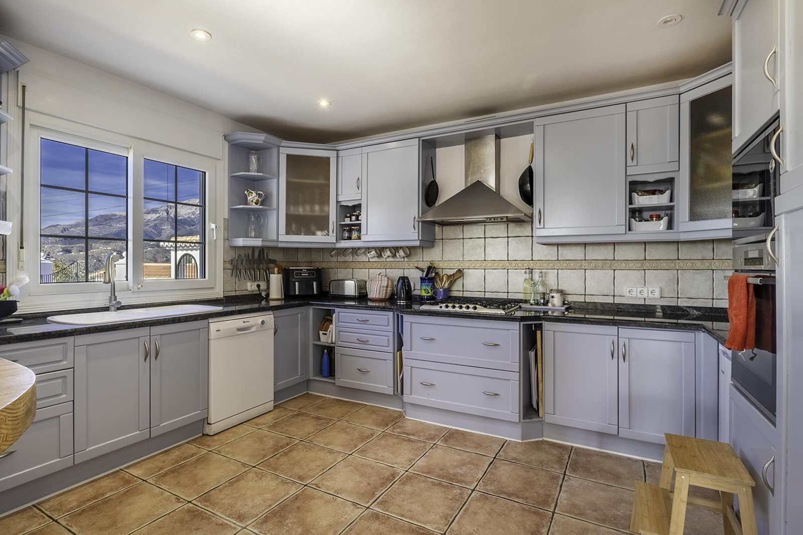 4 soveværelse Villa til salg i Competa - € 599.000 (Ref: 8074340)