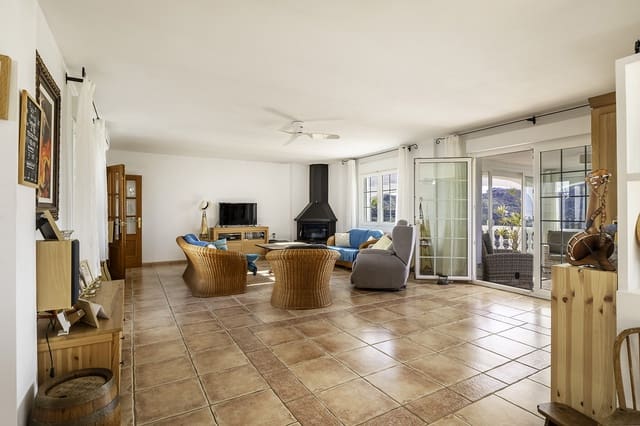 4 soveværelse Villa til salg i Cómpeta - € 599.000 (Ref: 8074340)