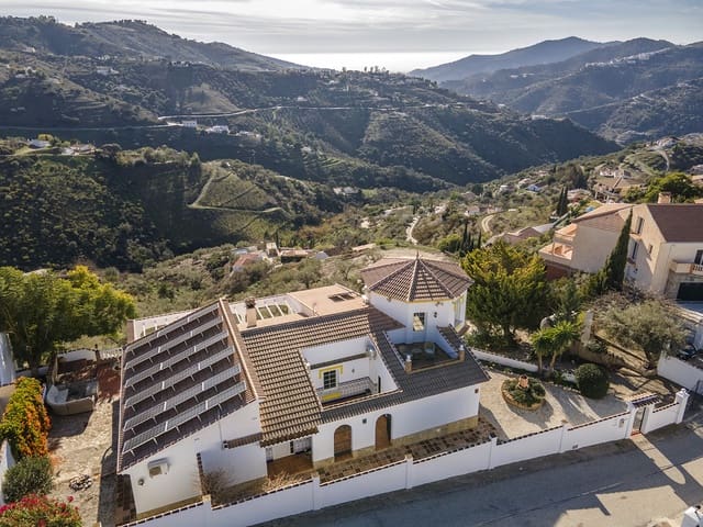 4 soveværelse Villa til salg i Cómpeta - € 599.000 (Ref: 8074340)