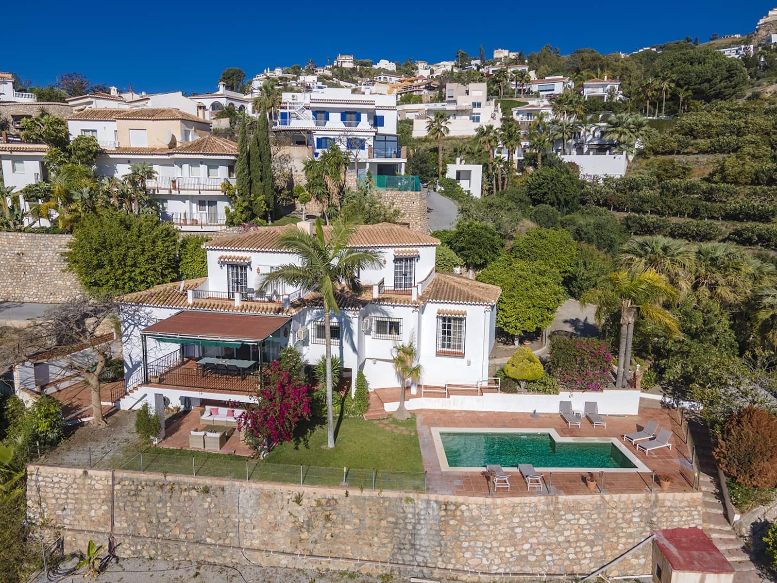 5 soveværelse Villa til salg i Salobrena med swimmingpool garage - € 850.000 (Ref: 8182099)