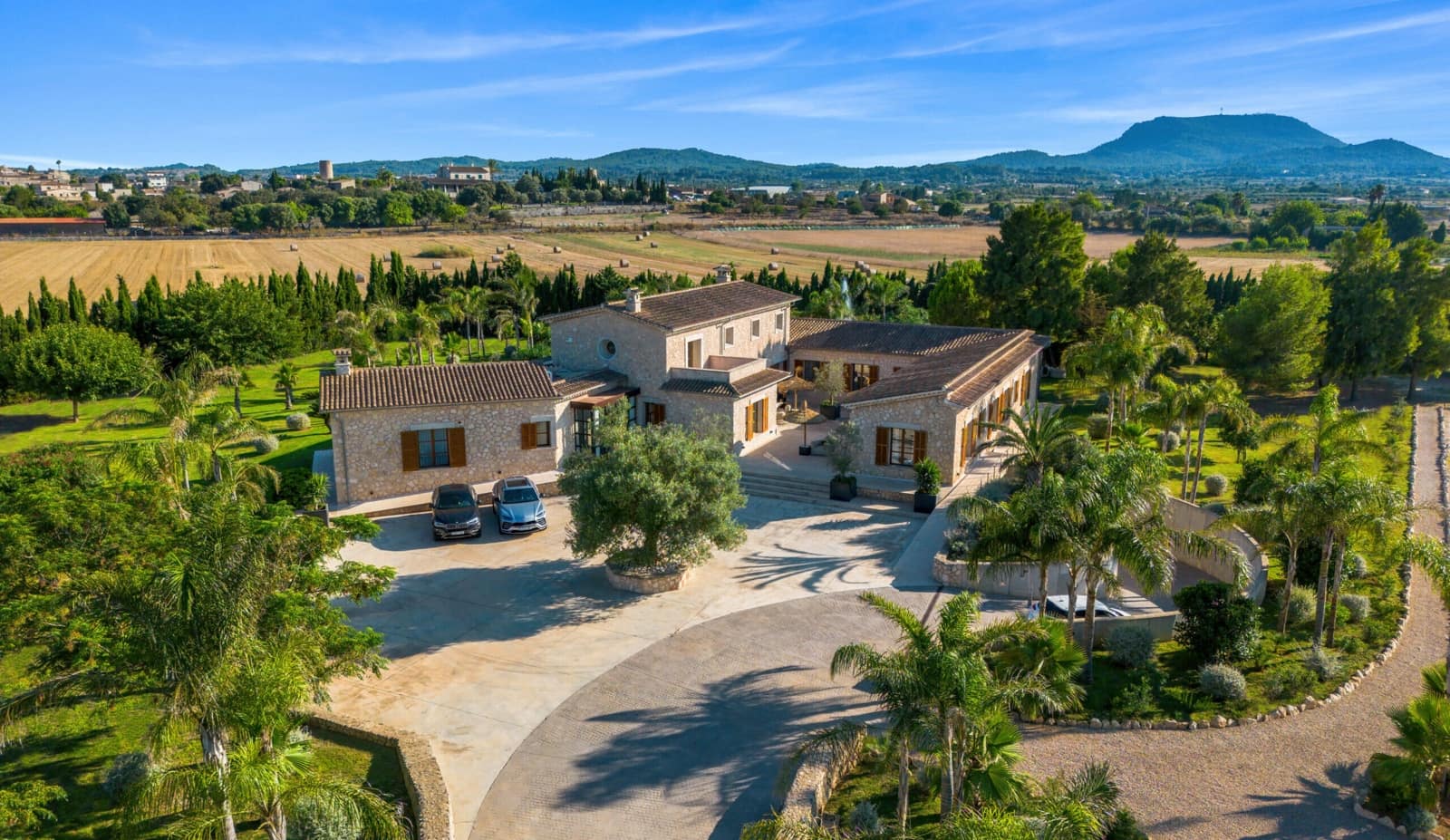 6 soveværelse Villa til salg i Montuiri med swimmingpool - € 6.500.000 (Ref: 8245117)