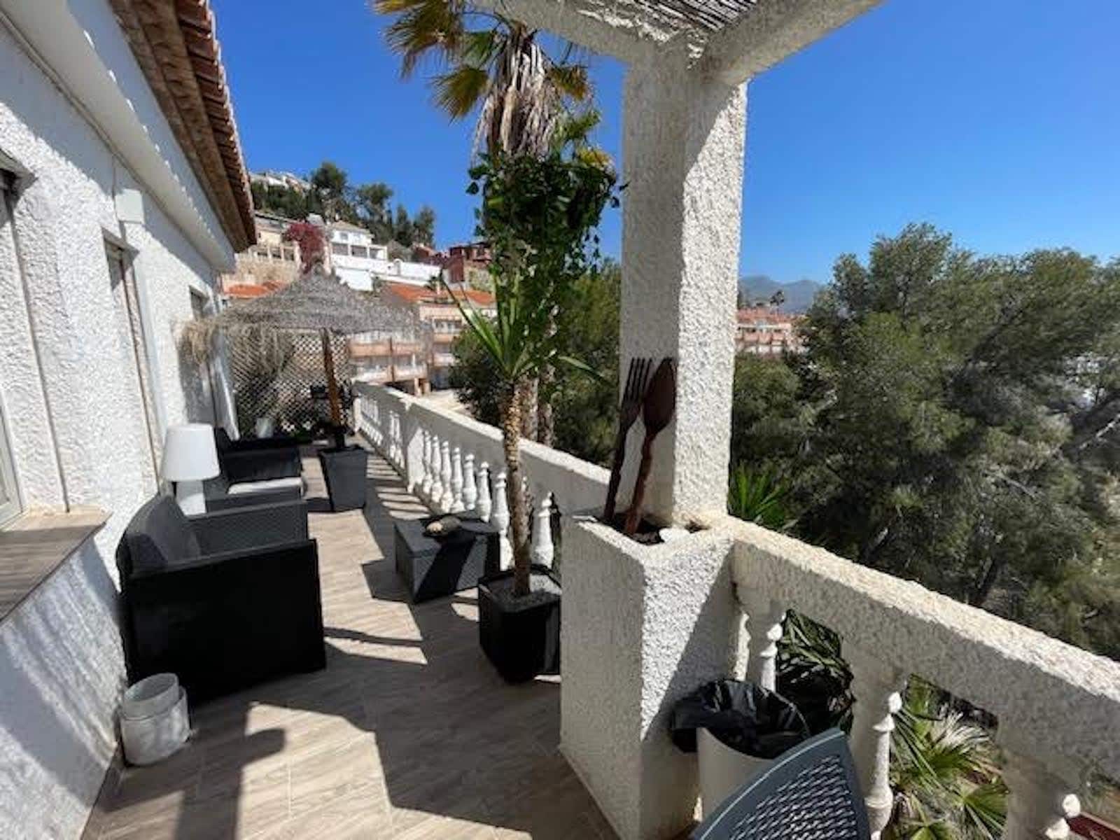 8 soveværelse Villa til salg i Almunecar med garage - € 1.449.000 (Ref: 8304551)