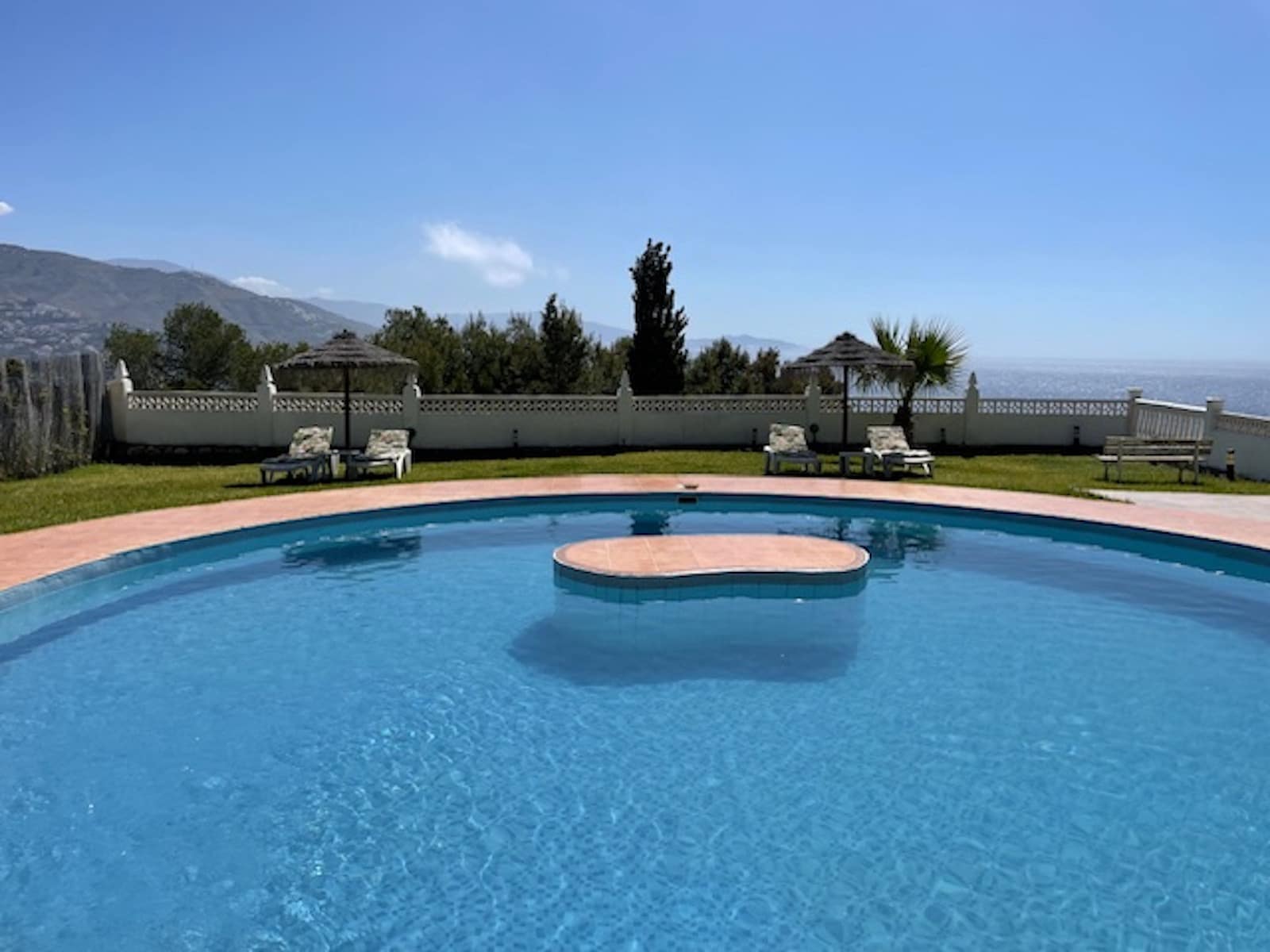 8 soveværelse Villa til salg i Almunecar med garage - € 1.449.000 (Ref: 8304551)