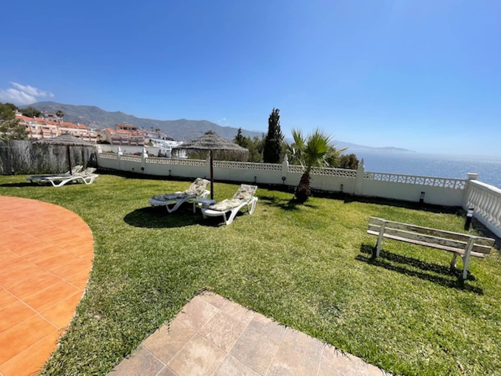 8 soveværelse Villa til salg i Almunecar med garage - € 1.449.000 (Ref: 8304551)