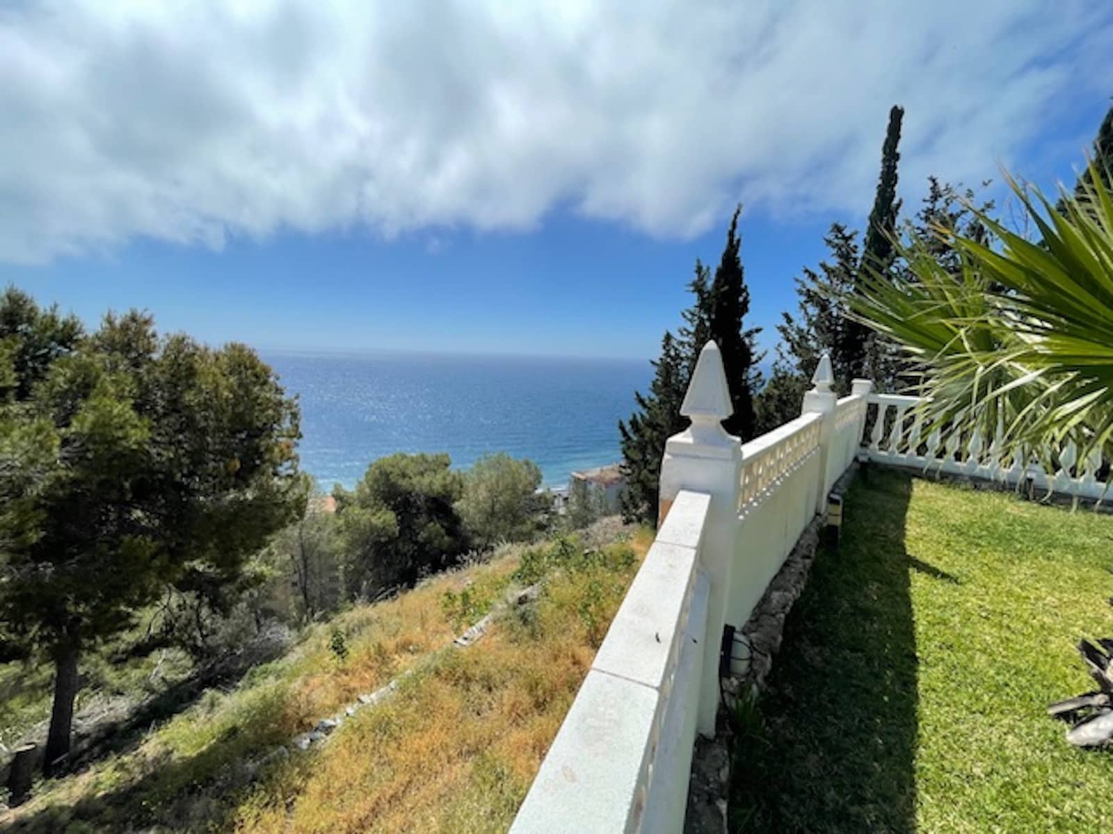 8 soveværelse Villa til salg i Almunecar med garage - € 1.449.000 (Ref: 8304551)