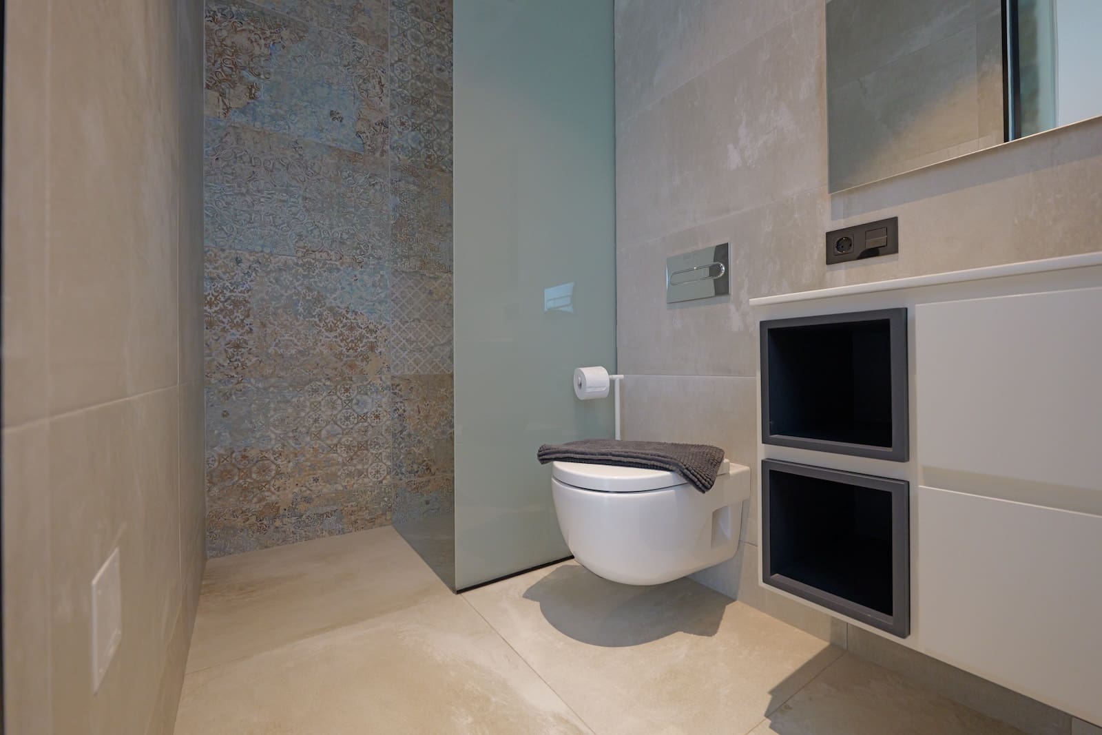 4 bedroom Villa for sale in Rojales with pool - € 499,000 (Ref: 8304553)