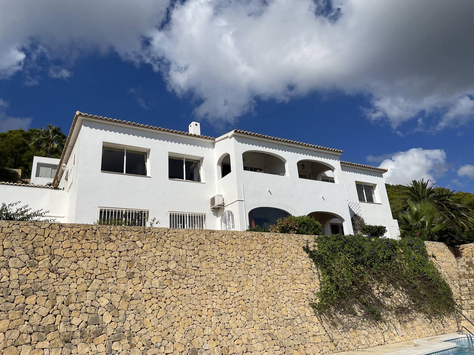 5 soveværelse Semi-Rækkehus til salg i Calpe / Calp med swimmingpool - € 795.000 (Ref: 8304557)