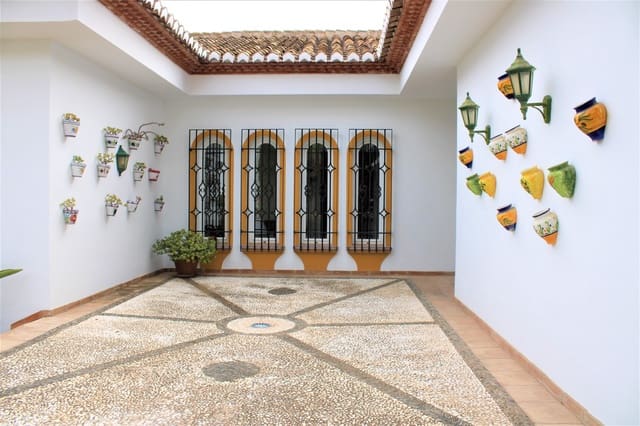 5 soveværelse Villa til salg i La Herradura, Almuñécar med swimmingpool garage - € 1.650.000 (Ref: 8304560)