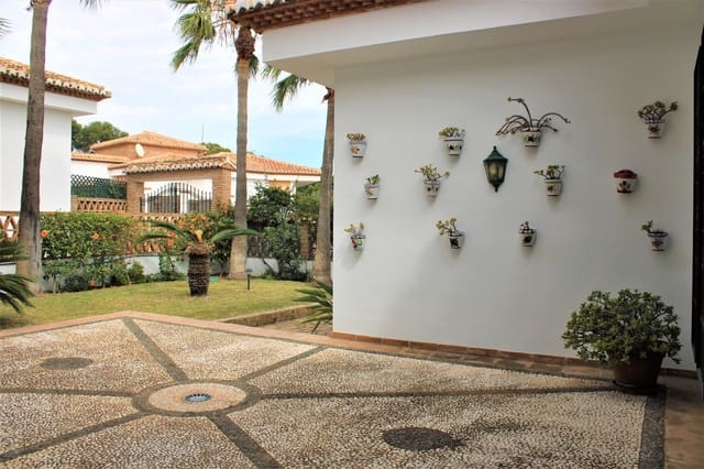 5 soveværelse Villa til salg i La Herradura, Almuñécar med swimmingpool garage - € 1.650.000 (Ref: 8304560)