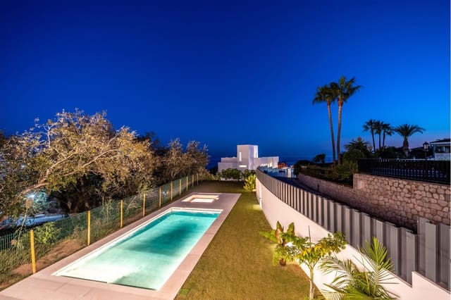 5 soveværelse Villa til salg i La Capellania, Benalmádena med swimmingpool - € 2.190.000 (Ref: 8343613)