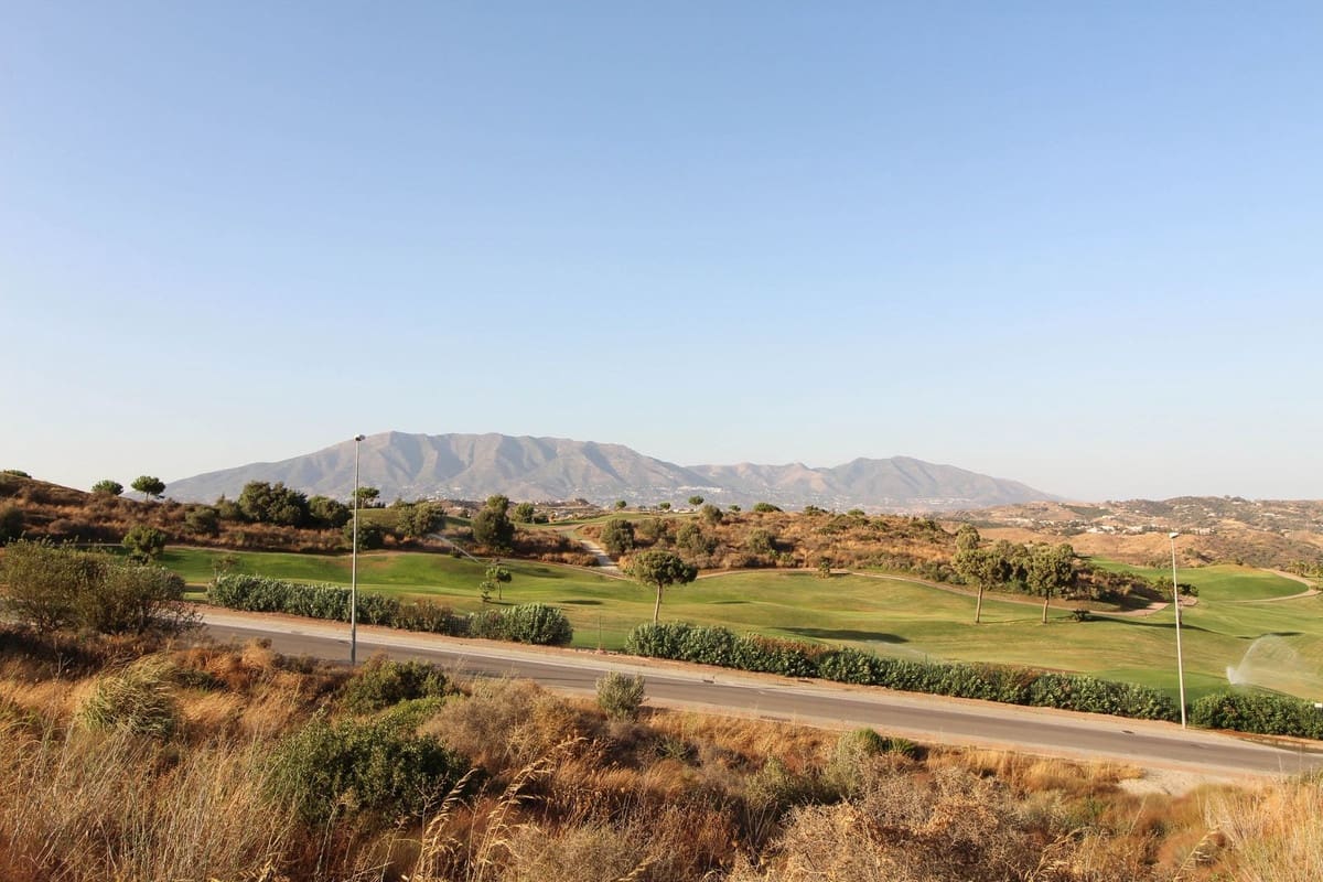 2 soveværelse Lejlighed til salg i La Cala de Mijas med swimmingpool - € 375.000 (Ref: 8459148)