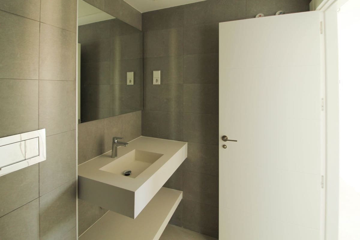 2 soveværelse Lejlighed til salg i La Cala de Mijas med swimmingpool - € 375.000 (Ref: 8459148)