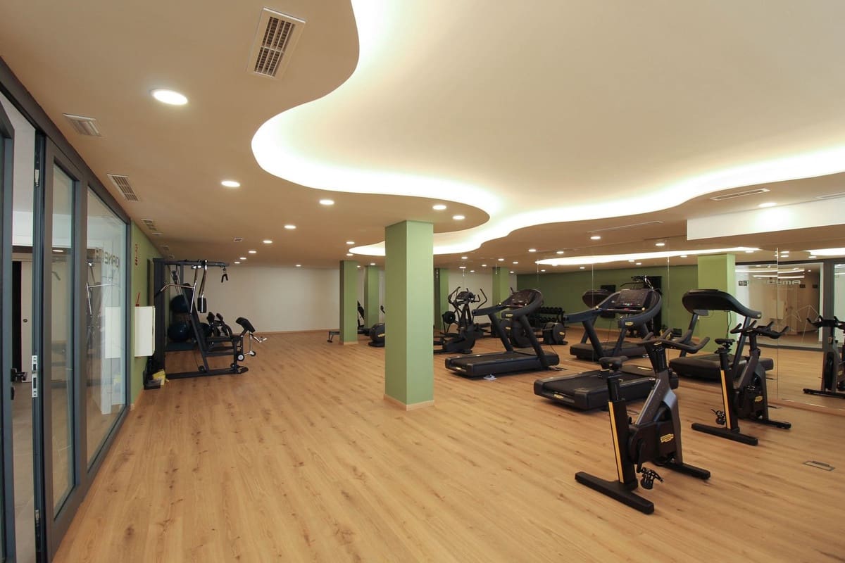 2 soveværelse Lejlighed til salg i La Cala de Mijas med swimmingpool - € 375.000 (Ref: 8459148)