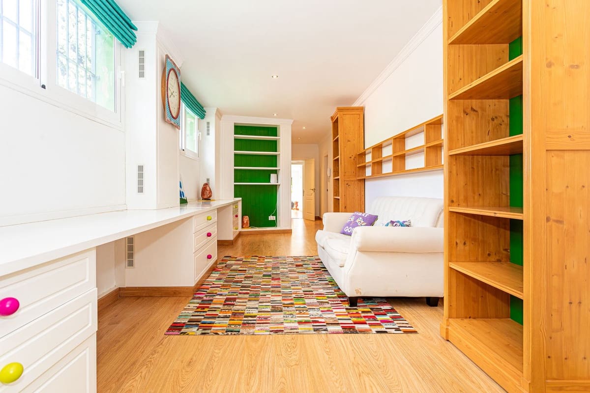 8 sypialnia Willa na sprzedaż w Benalmadena z basenem garażem - 8 000 000 € (Ref: 8524676)