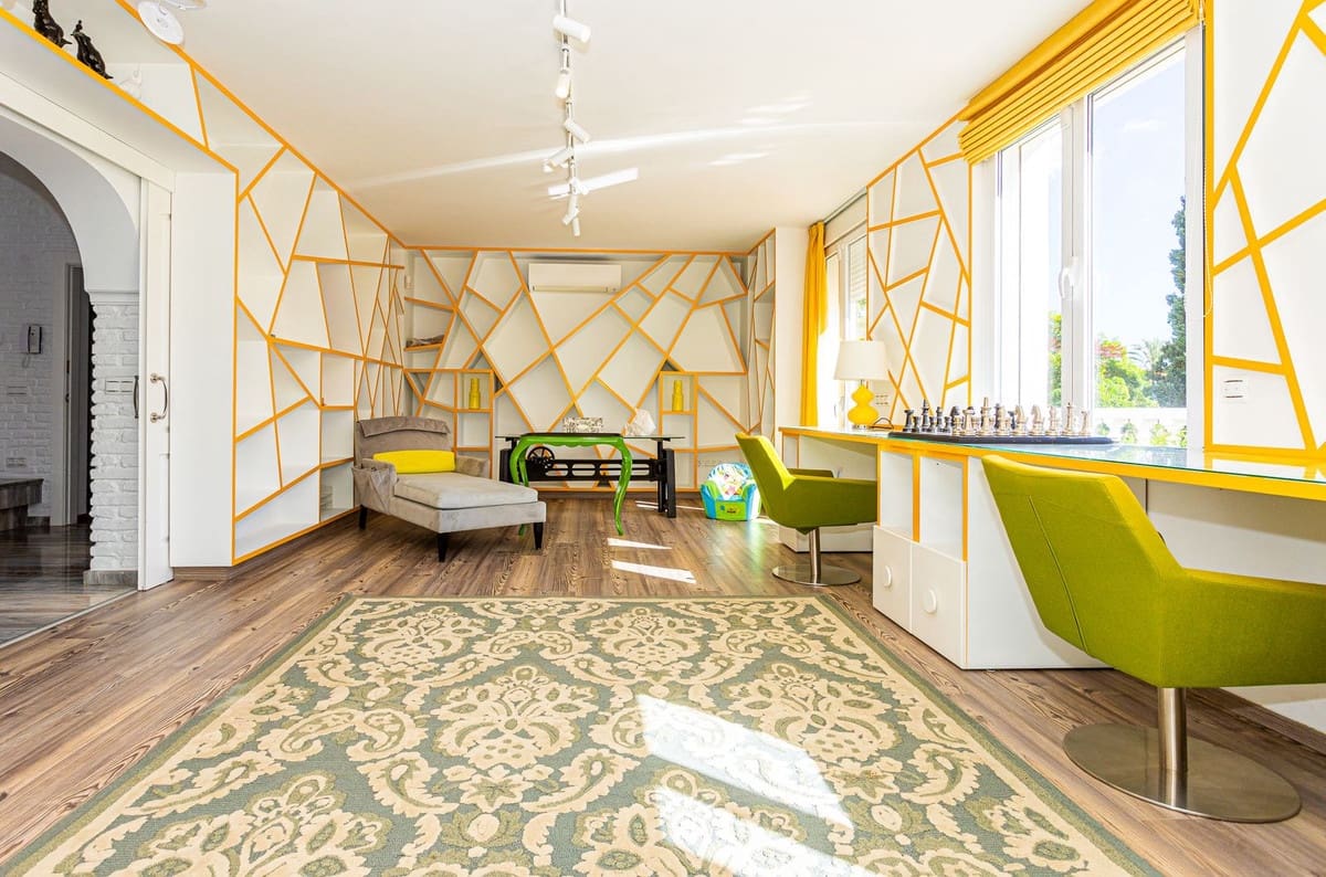 8 sypialnia Willa na sprzedaż w Benalmadena z basenem garażem - 8 000 000 € (Ref: 8524676)