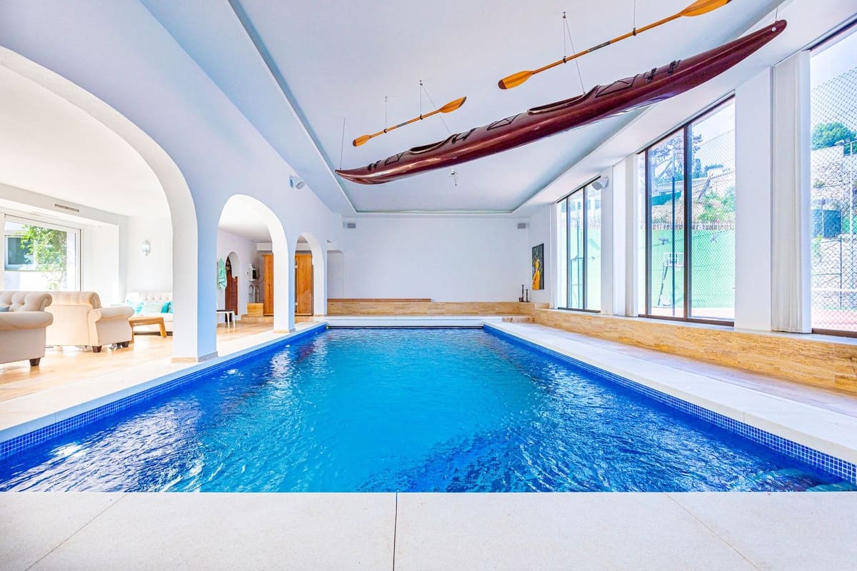 8 sypialnia Willa na sprzedaż w Benalmadena z basenem garażem - 8 000 000 € (Ref: 8524676)