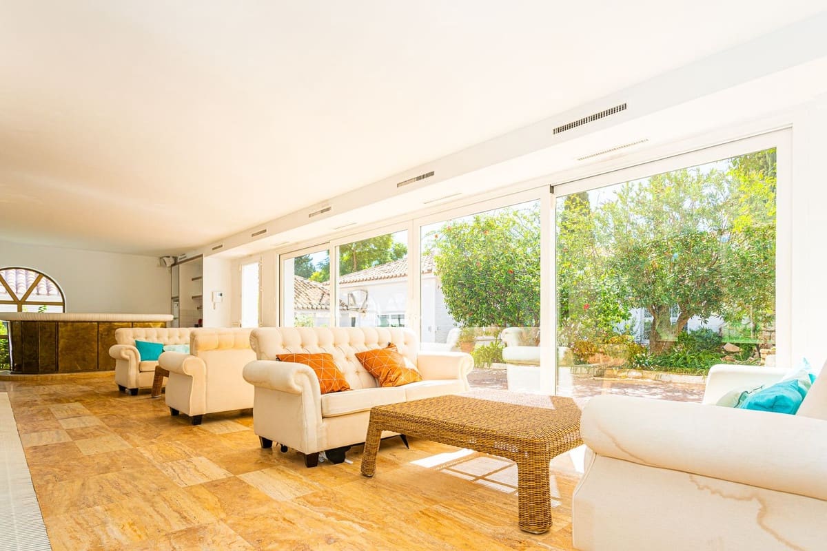 8 sypialnia Willa na sprzedaż w Benalmadena z basenem garażem - 8 000 000 € (Ref: 8524676)