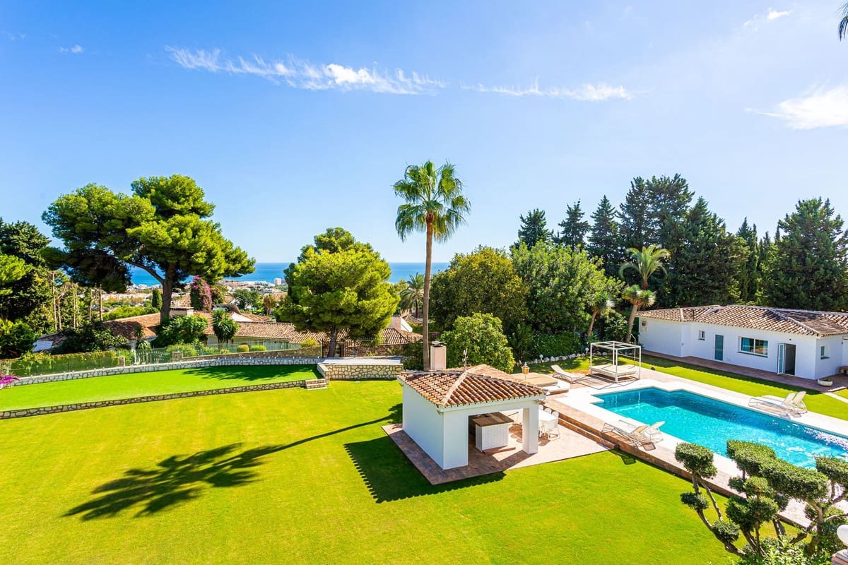 8 sypialnia Willa na sprzedaż w Benalmadena z basenem garażem - 8 000 000 € (Ref: 8524676)