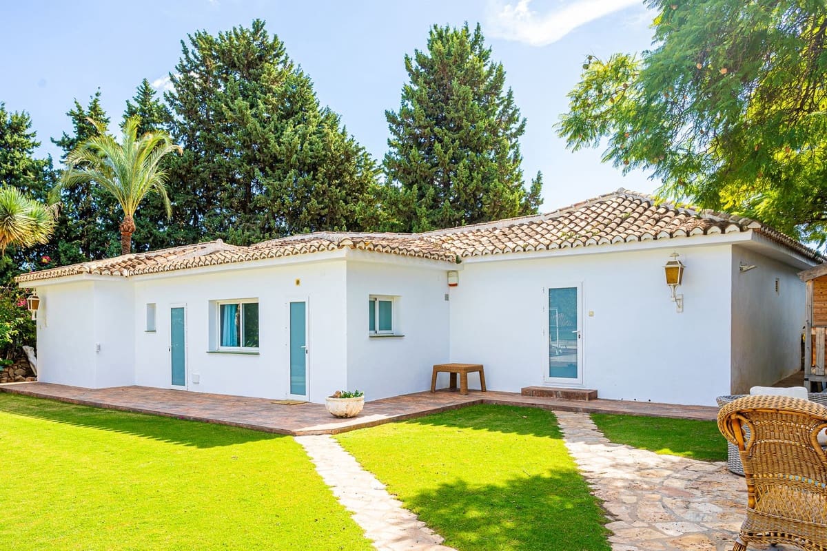 8 sypialnia Willa na sprzedaż w Benalmadena z basenem garażem - 8 000 000 € (Ref: 8524676)