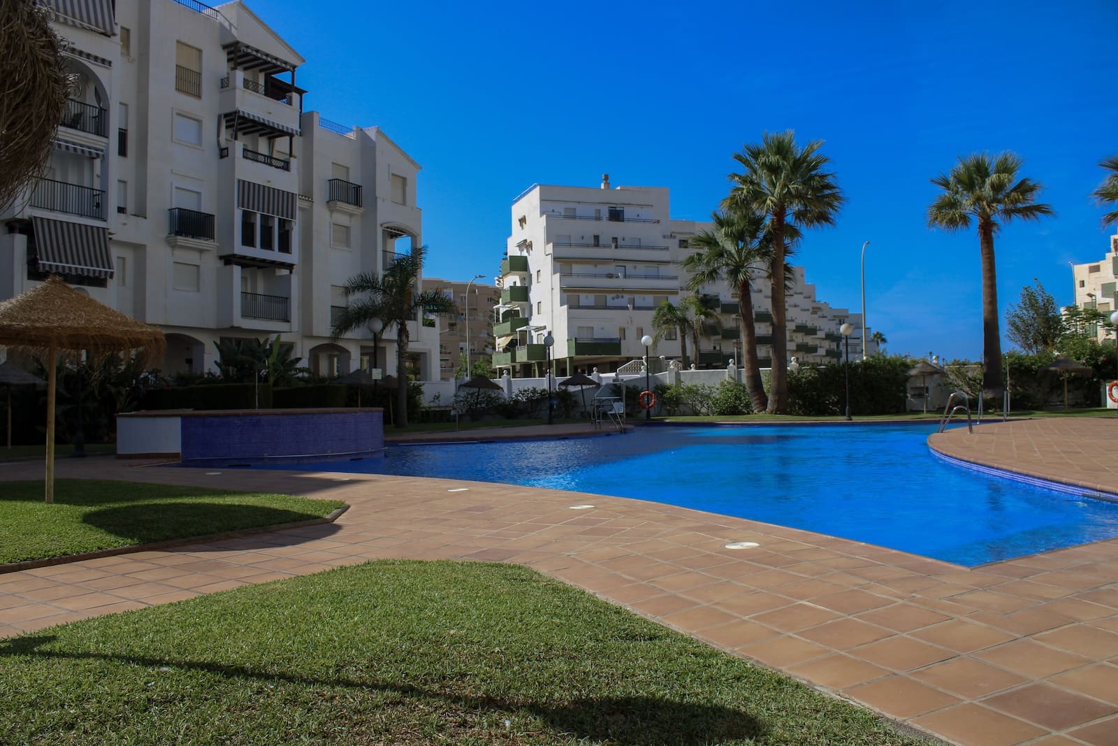 3 soveværelse Lejlighed til salg i Salobrena med swimmingpool garage - € 299.000 (Ref: 8536042)