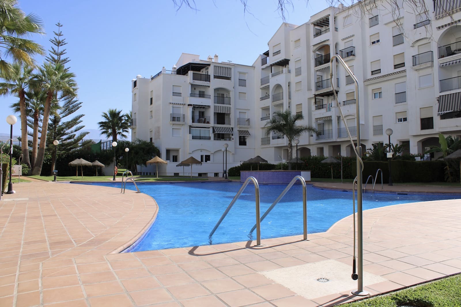 3 soveværelse Lejlighed til salg i Salobrena med swimmingpool garage - € 299.000 (Ref: 8536042)