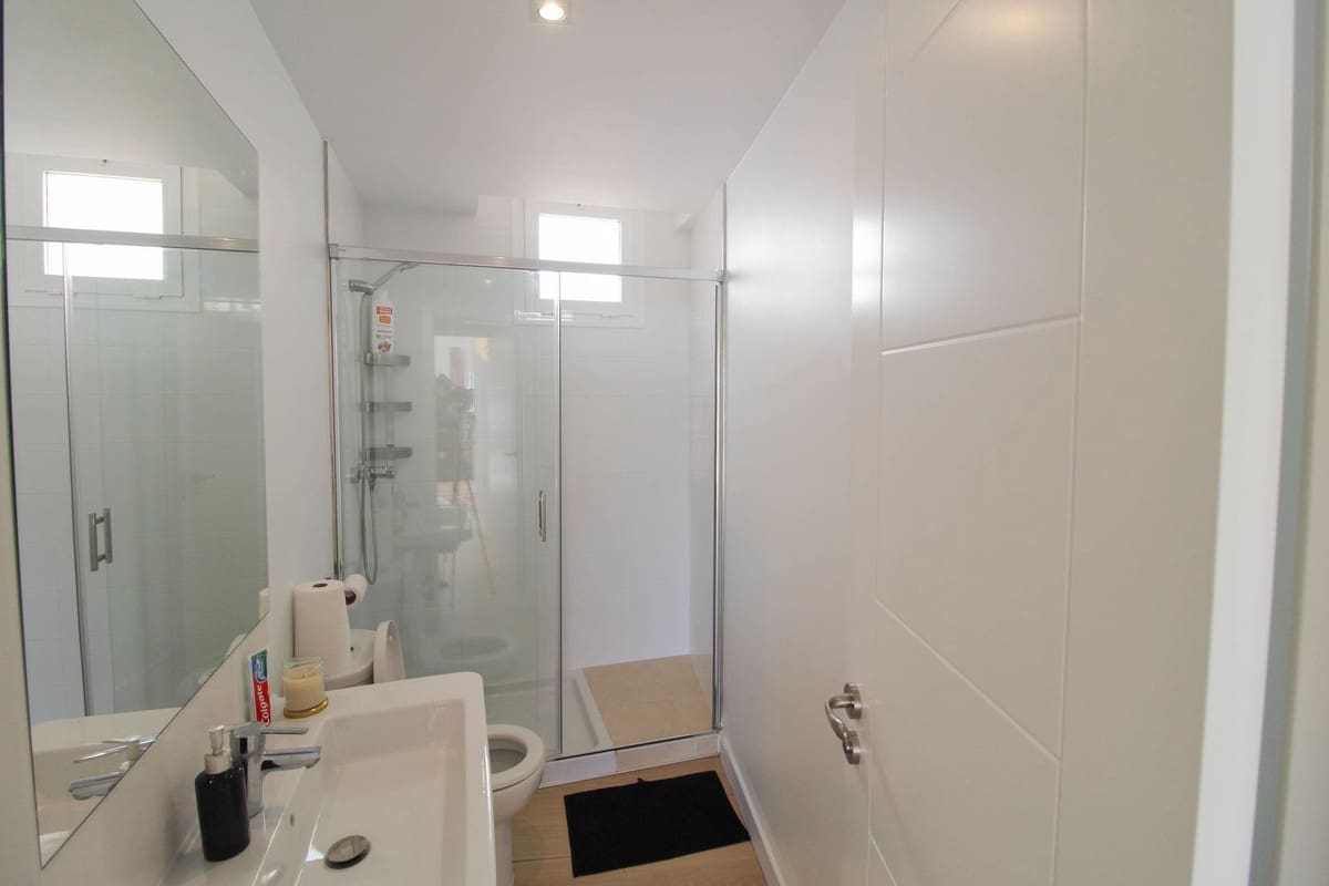 4 soveværelse Semi-Rækkehus til salg i Benalmadena med swimmingpool - € 935.000 (Ref: 8558224)