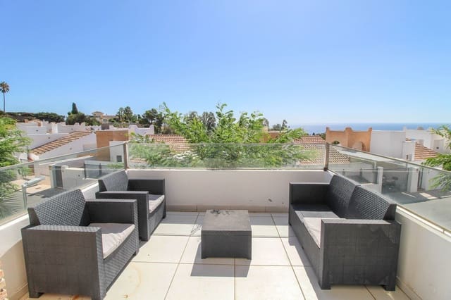 4 bedroom Semi-detached Villa for sale in Puerto Marina, Benalmádena with pool - € 935,000 (Ref: 8558224)