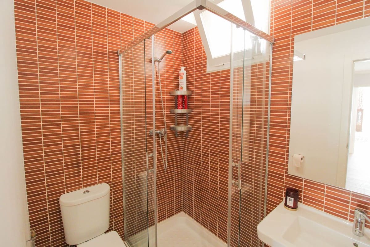 4 soveværelse Semi-Rækkehus til salg i Benalmadena med swimmingpool - € 935.000 (Ref: 8558224)