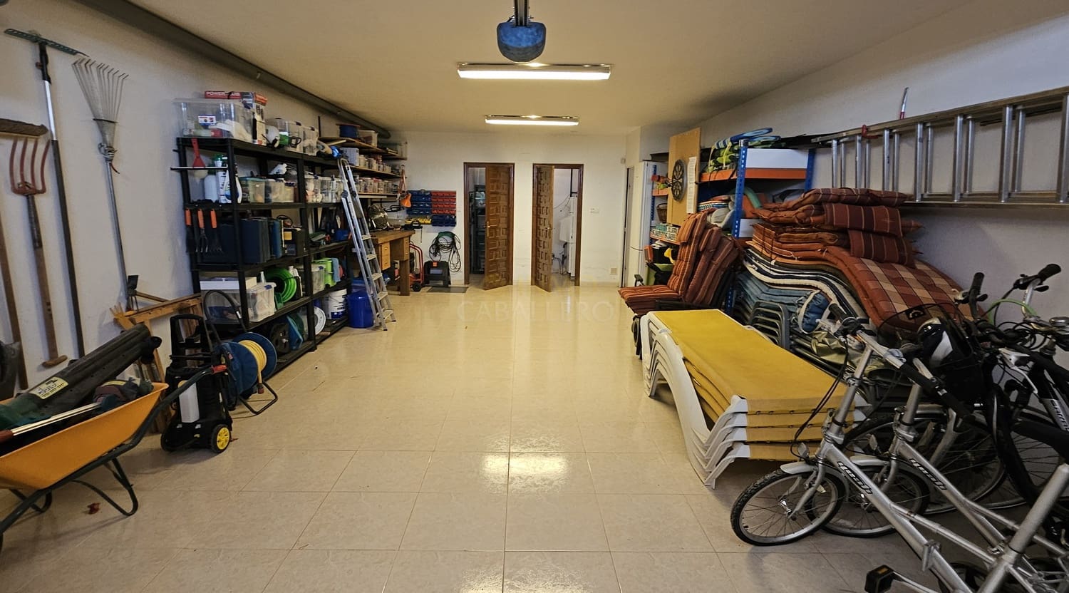 5 soveværelse Villa til salg i Pinar de Campoverde med swimmingpool garage - € 725.000 (Ref: 8600625)