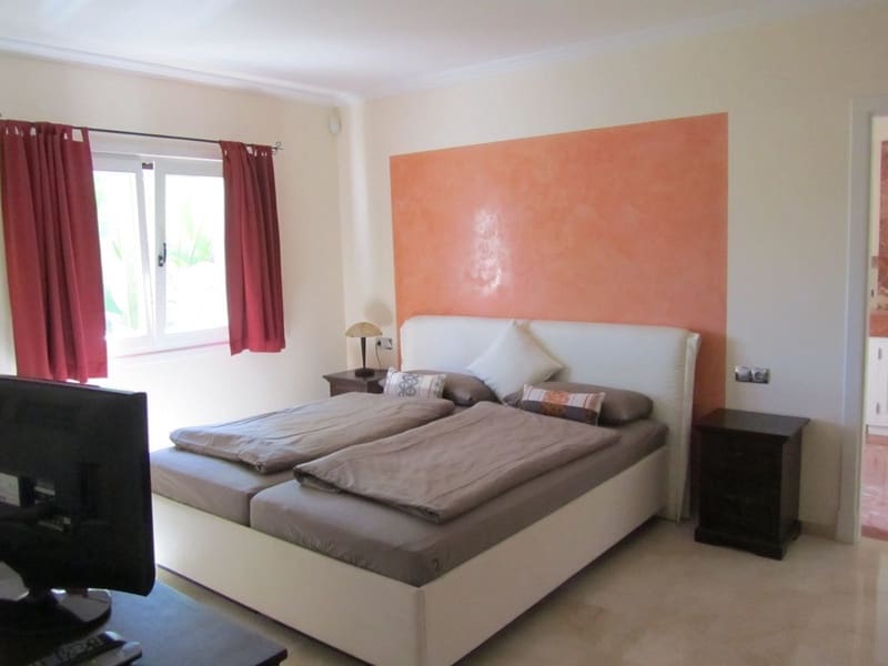 3 soverom Villa til salgs i Costa de la Calma med svømmebasseng garasje - € 2 650 000 (Ref: 8736551)