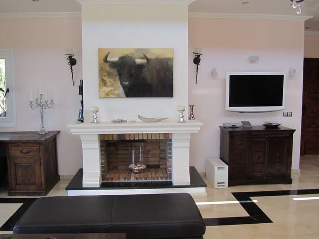 3 soverom Villa til salgs i Costa de la Calma, Calvià med svømmebasseng garasje - € 2 650 000 (Ref: 8736551)