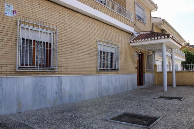 4 soveværelse Villa til salg i Fuente Vaqueros med garage - € 370.000 (Ref: 8738833)