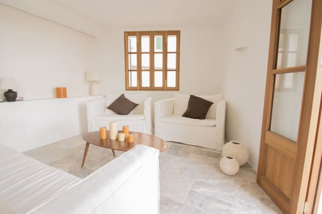 6 bedroom Townhouse for sale in Sóller - € 2,995,000 (Ref: 8751639)