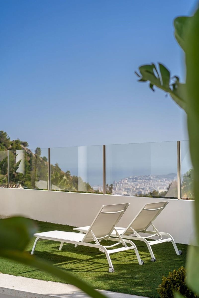 4 bedroom Villa for sale in Mijas with pool garage - € 1,295,000 (Ref: 8789877)