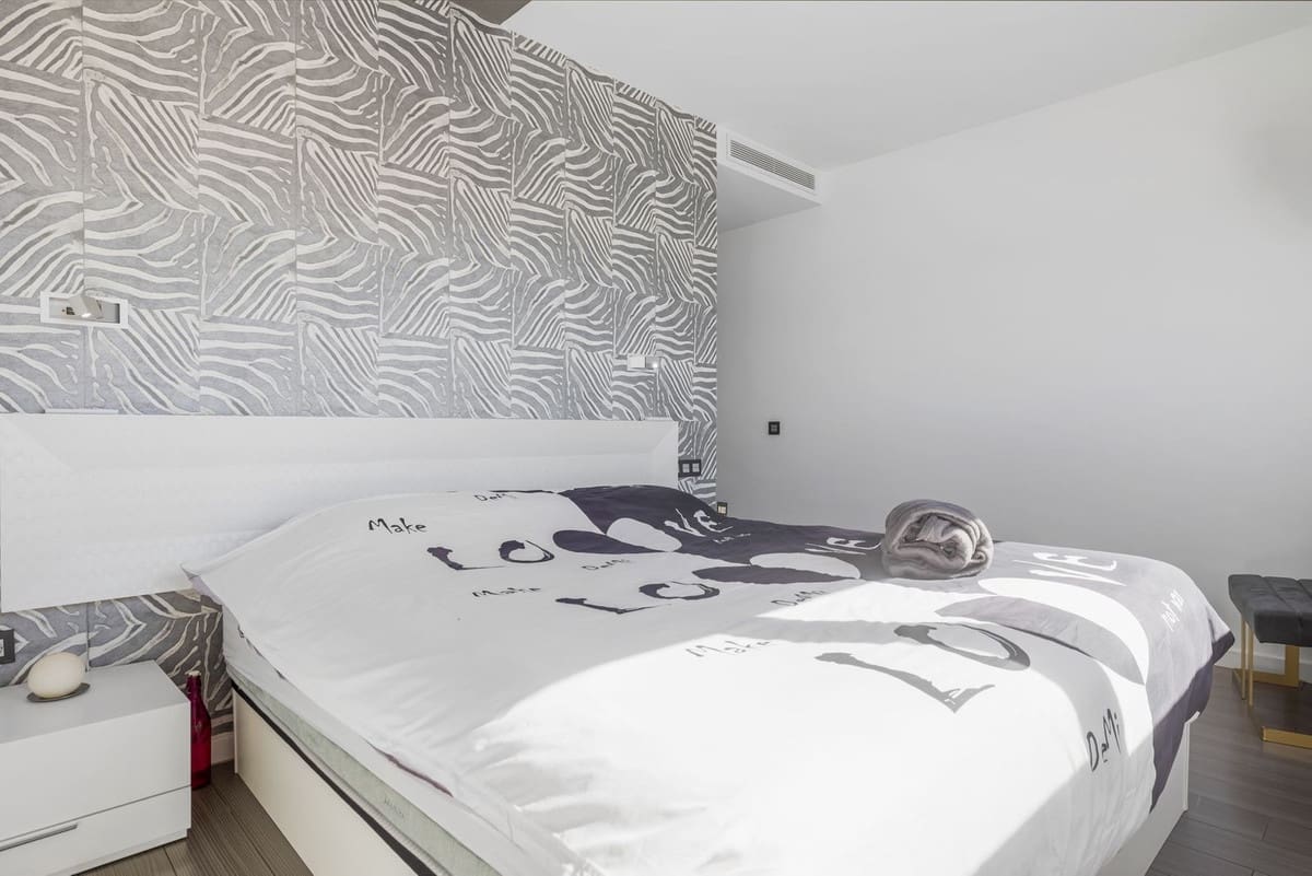 4 soveværelse Villa til salg i La Sierrezuela med swimmingpool - € 795.000 (Ref: 8825980)