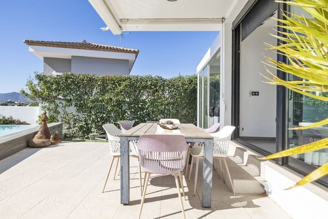 4 soverom Villa til salgs i La Sierrezuela, Mijas med svømmebasseng - € 795 000 (Ref: 8825980)