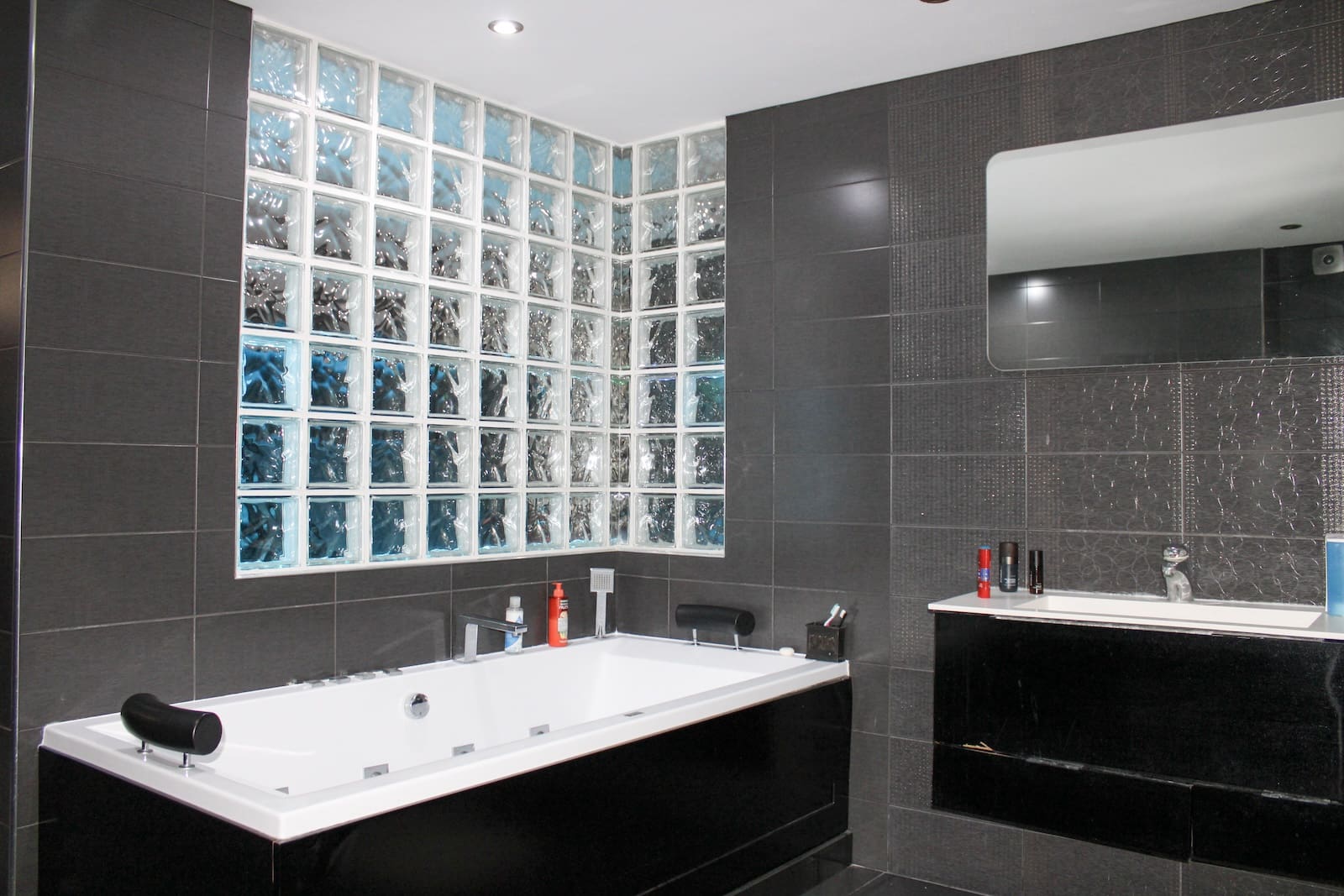 4 soveværelse Villa til salg i Nerja med swimmingpool - € 795.000 (Ref: 8830293)