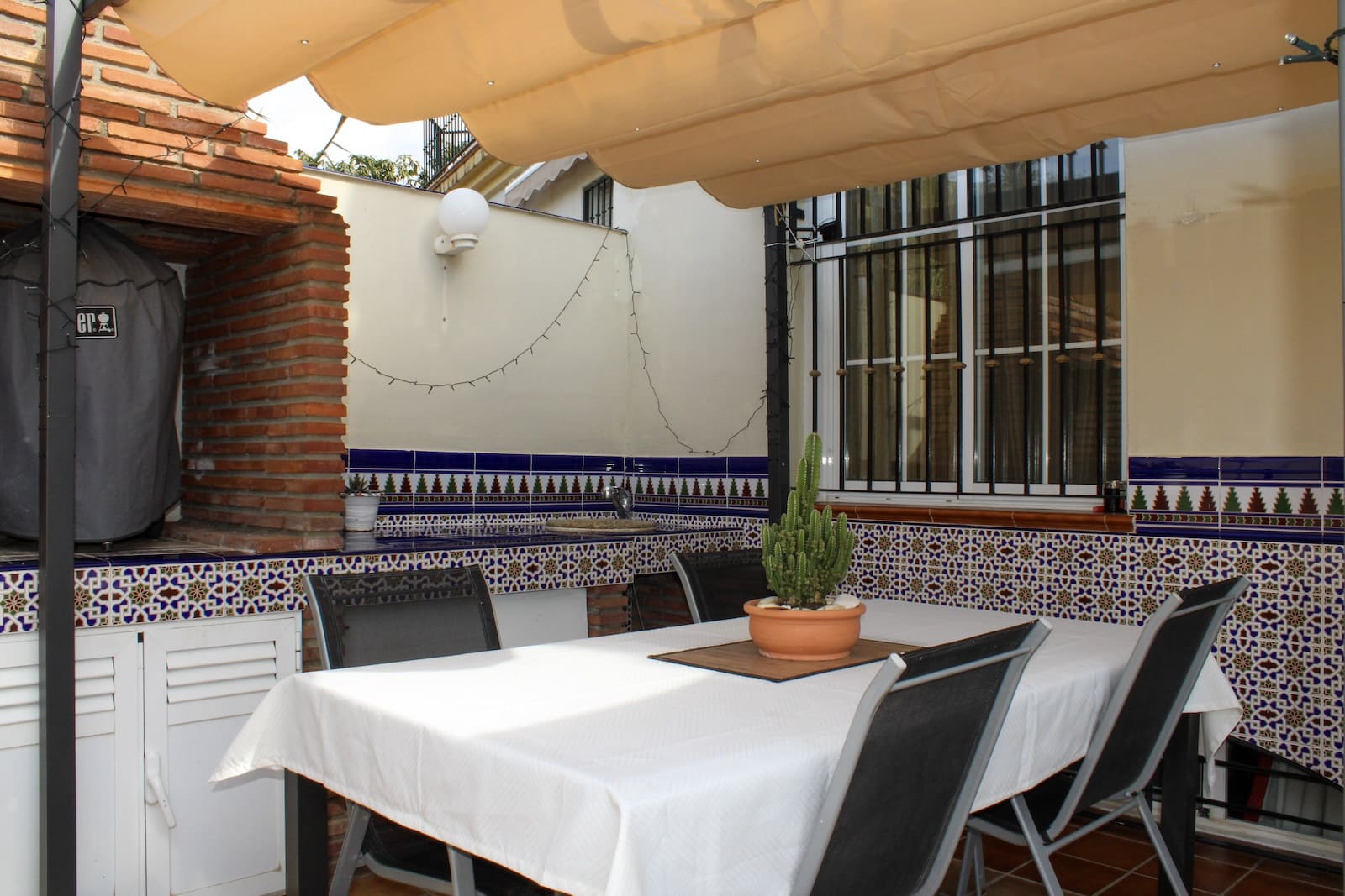 4 soveværelse Villa til salg i Nerja med swimmingpool - € 795.000 (Ref: 8830293)