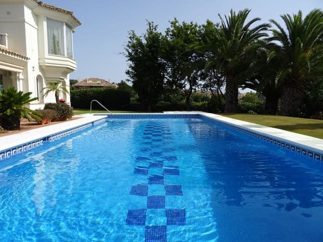 4 soveværelse Villa til salg i Sotogrande Alto, San Roque - € 1.700.000 (Ref: 8830522)