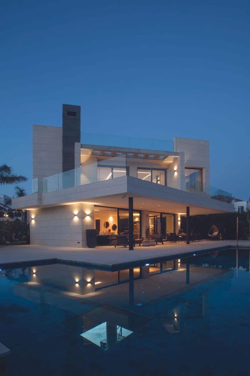 7 soveværelse Villa til salg i Nueva Andalucia med swimmingpool garage - € 4.995.000 (Ref: 8830523)