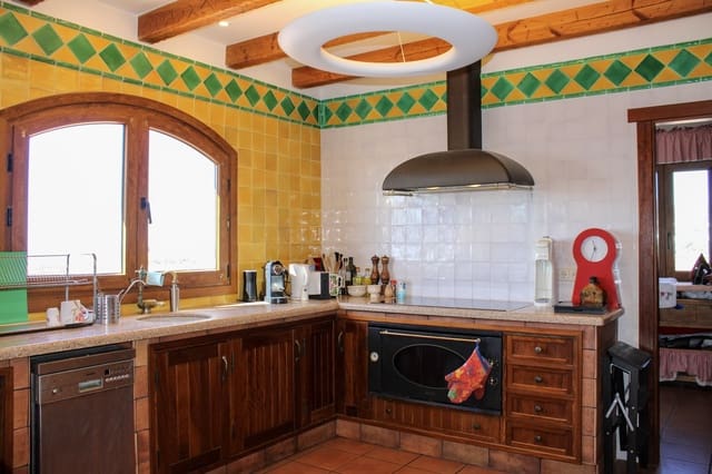 3 soverom Penthouse til salgs i Nueva Nerja, Nerja - € 699 000 (Ref: 8864144)