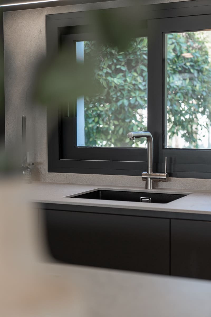 5 soverom Villa til salgs i Nueva Andalucia med svømmebasseng garasje - € 5 250 000 (Ref: 8866437)