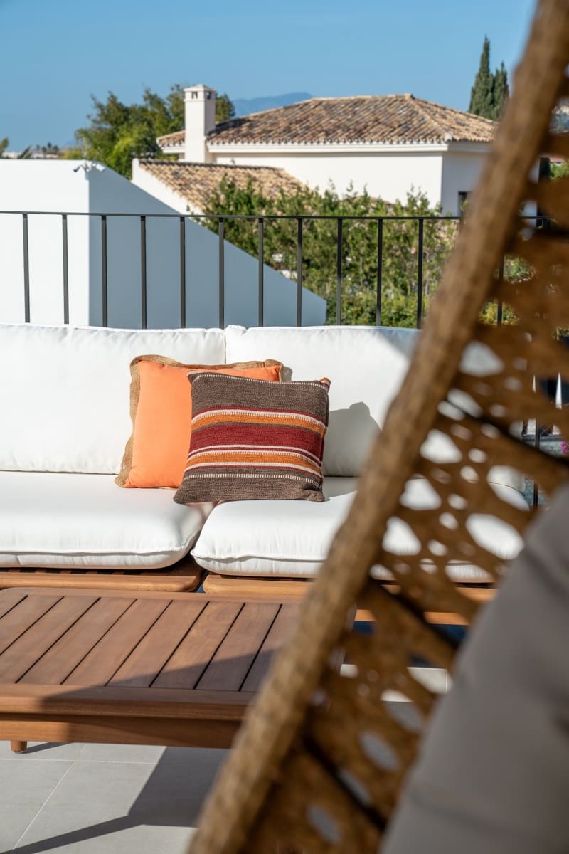 5 soverom Villa til salgs i Nueva Andalucia med svømmebasseng garasje - € 5 250 000 (Ref: 8866437)